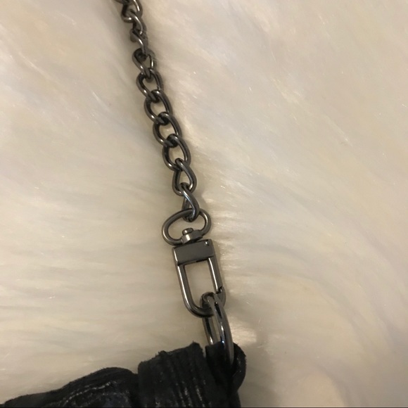 Mini Cross Body Chain Purse - Picture 3 of 5